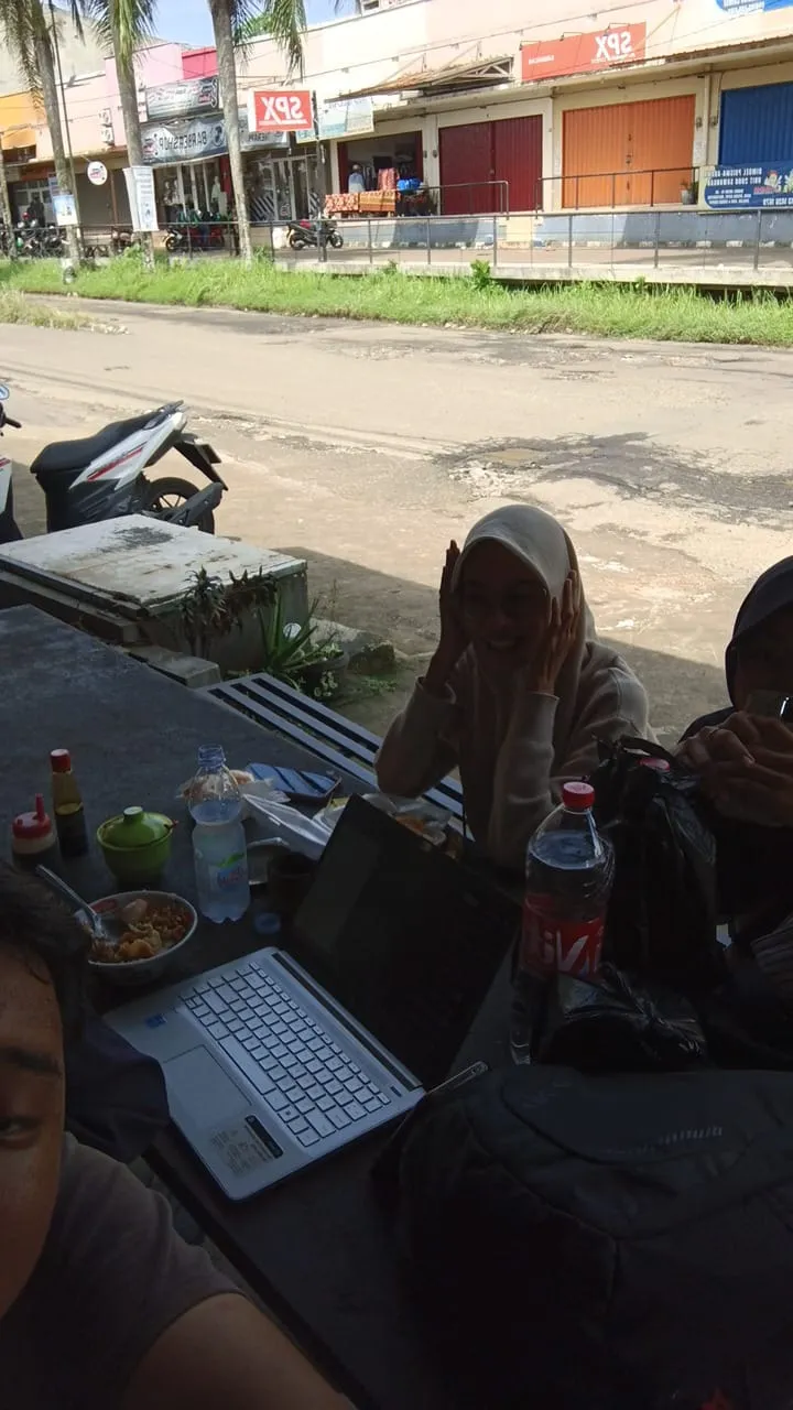 Extra random_24.webp