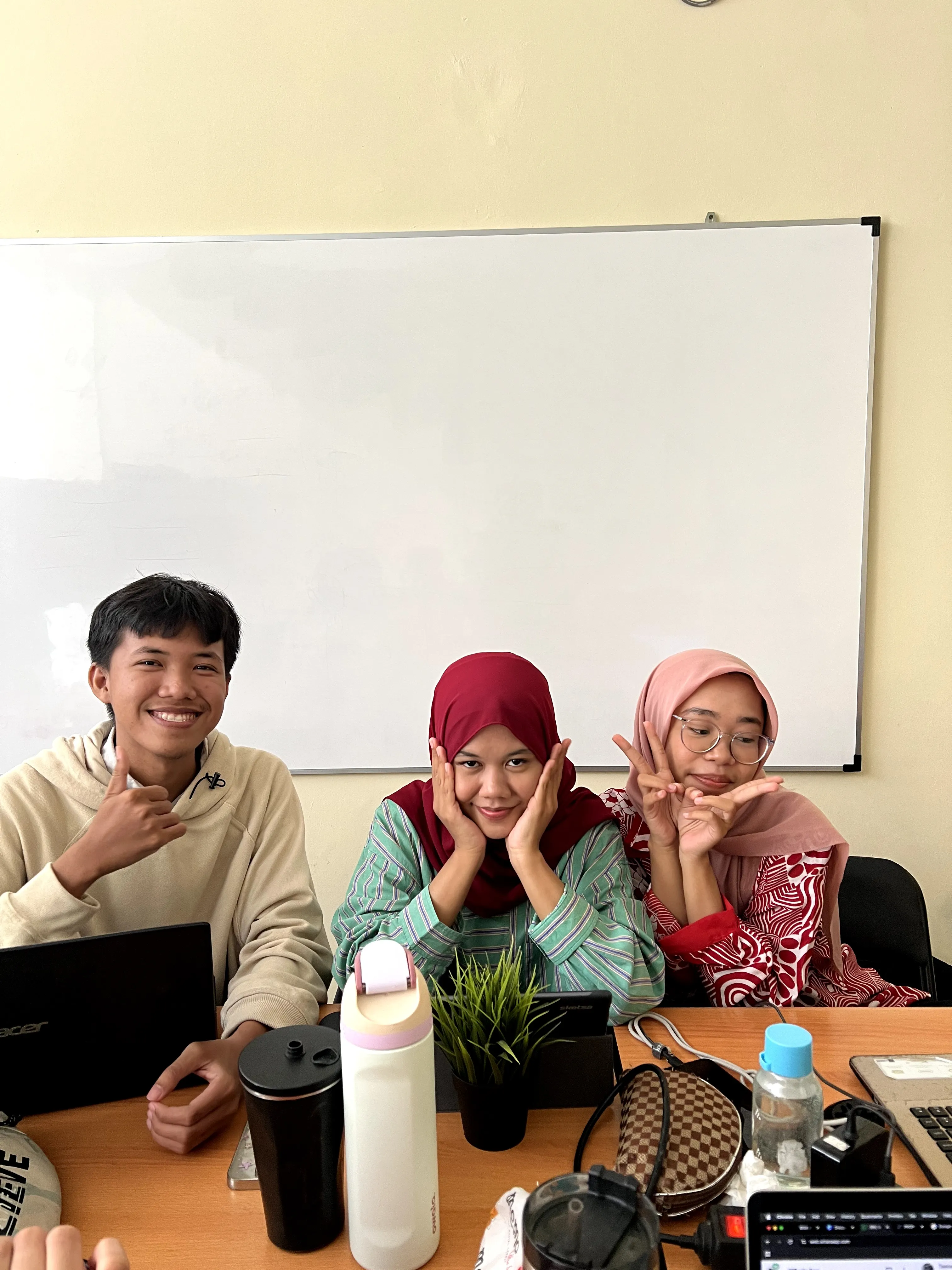 Extra random_3.webp